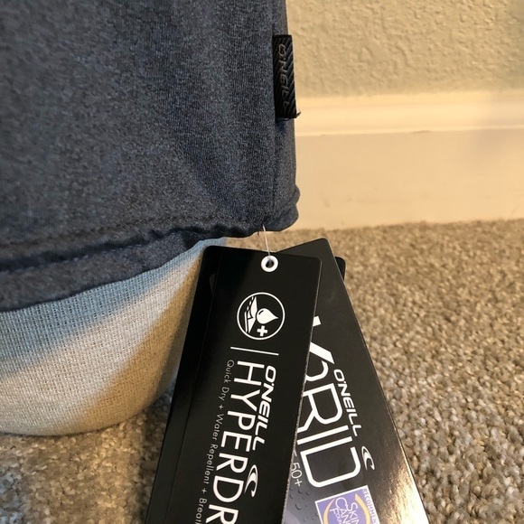 O'Neill /NWT/ Men's Hybrid  Short Sleeve Sun Shirt - Picture 3 of 11